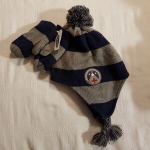 Old Navy hat & mitten set medium small kids